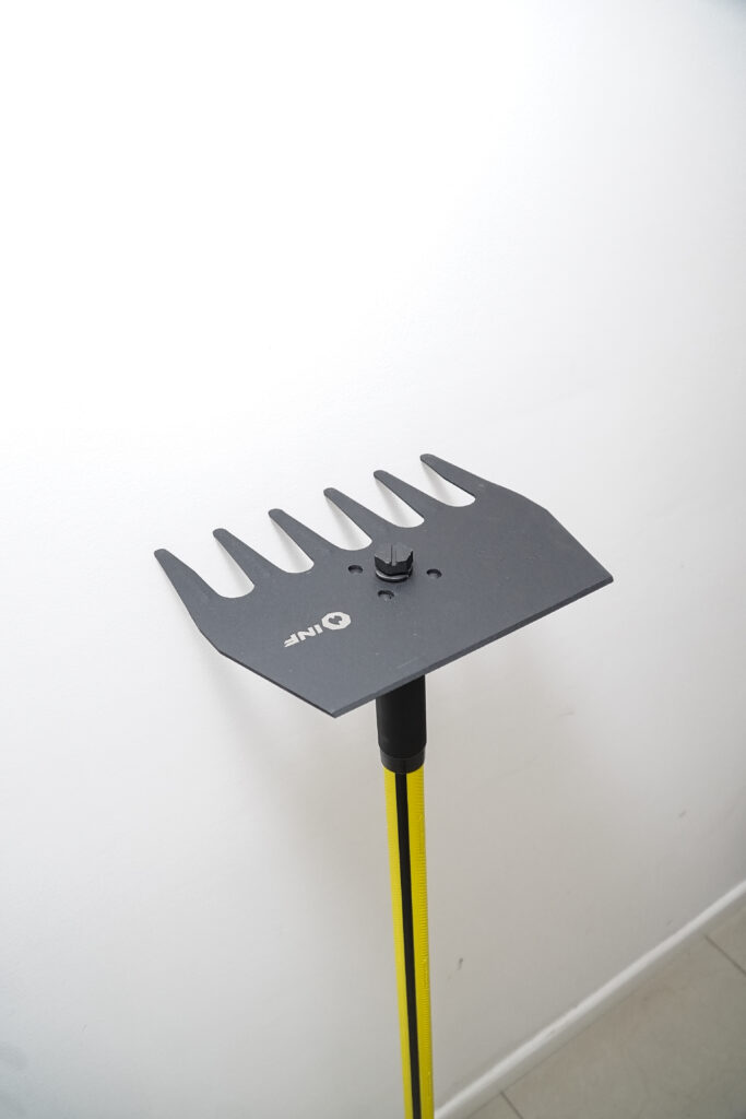Mc Leod fire rake with fiberglass handle - Inforest - Líderes en ...